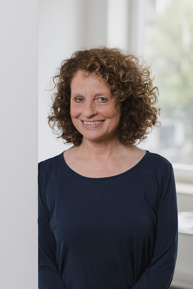 Dr. Kristina Sauter in ihrer Hausarztpraxis in Hoheluft