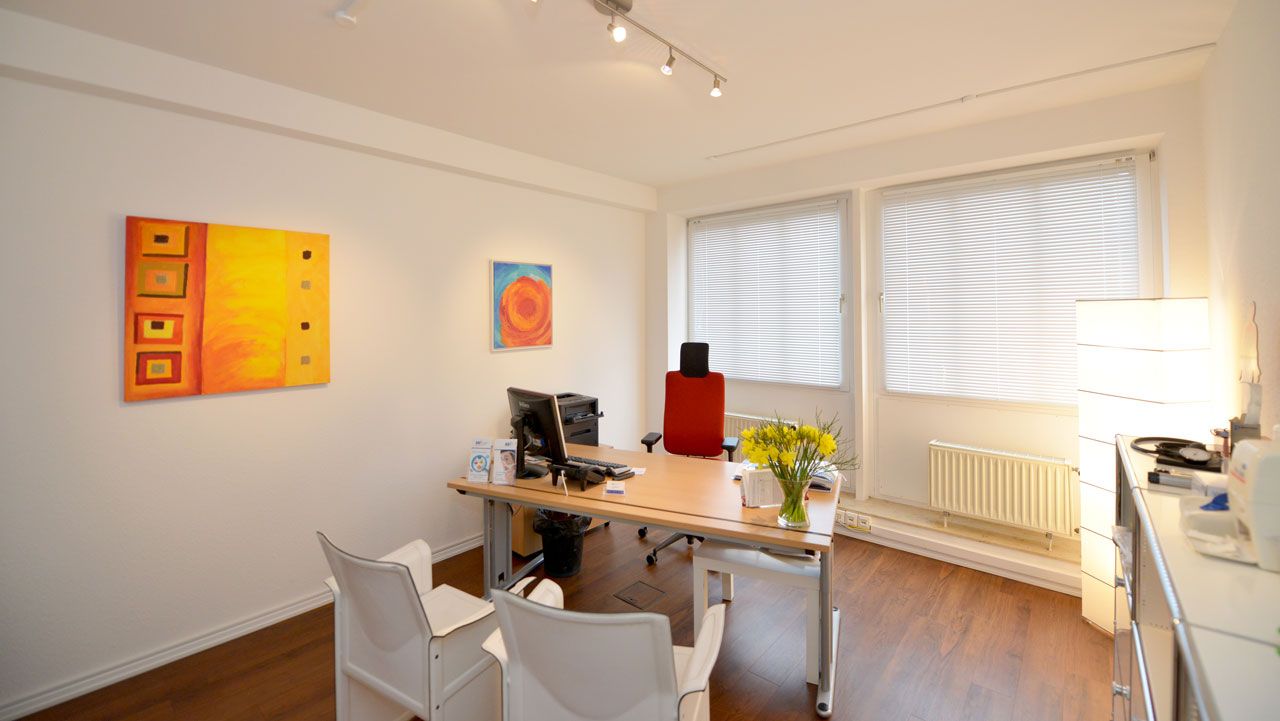 Empfang der Hausarztpraxis Hoheluft von Dr. med. Kristina Sauter